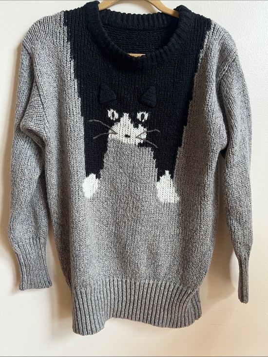 Sweaters - Cat Intarsia Knit Sweater vintage style front and back cat design